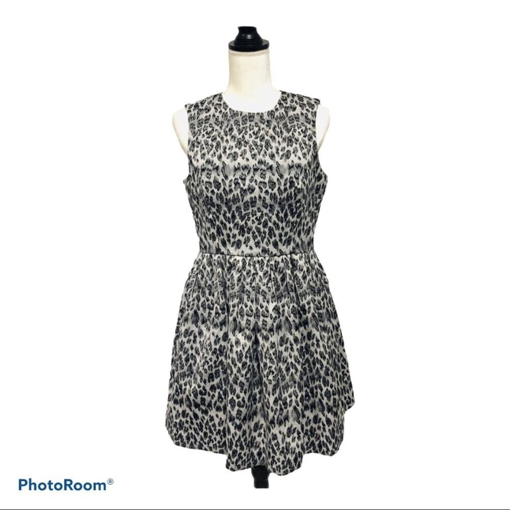 Taylor petite Leopard print sleeveless dress size 10P